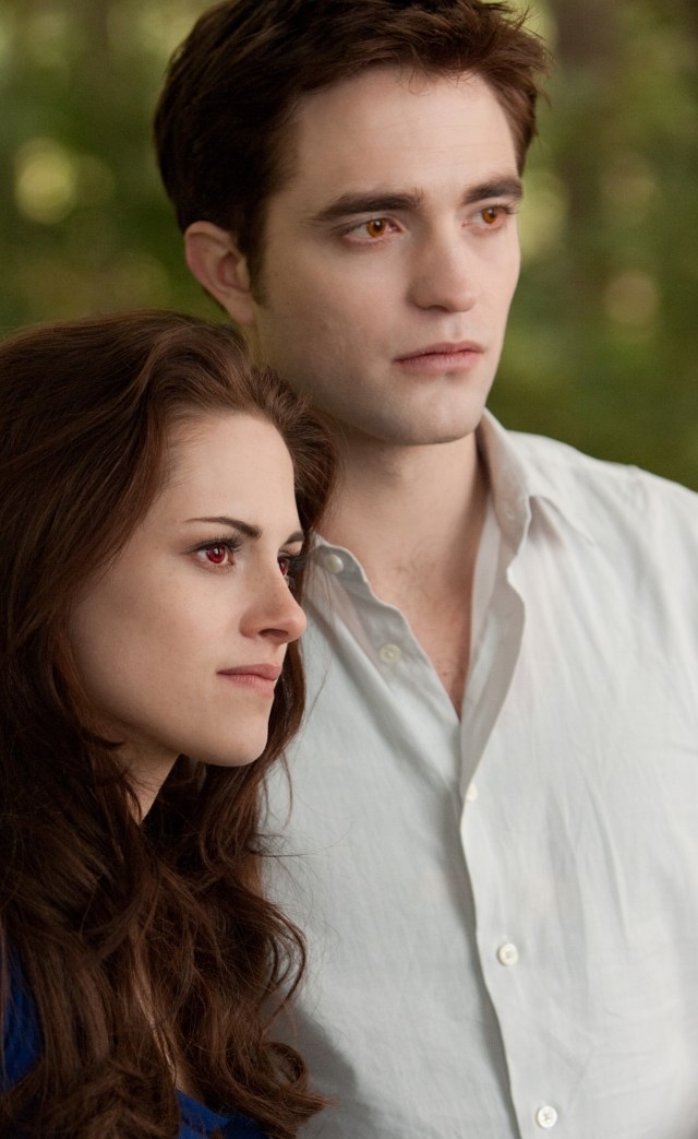 THE TWILIGHT SAGA: BREAKING DAWN-PART 2